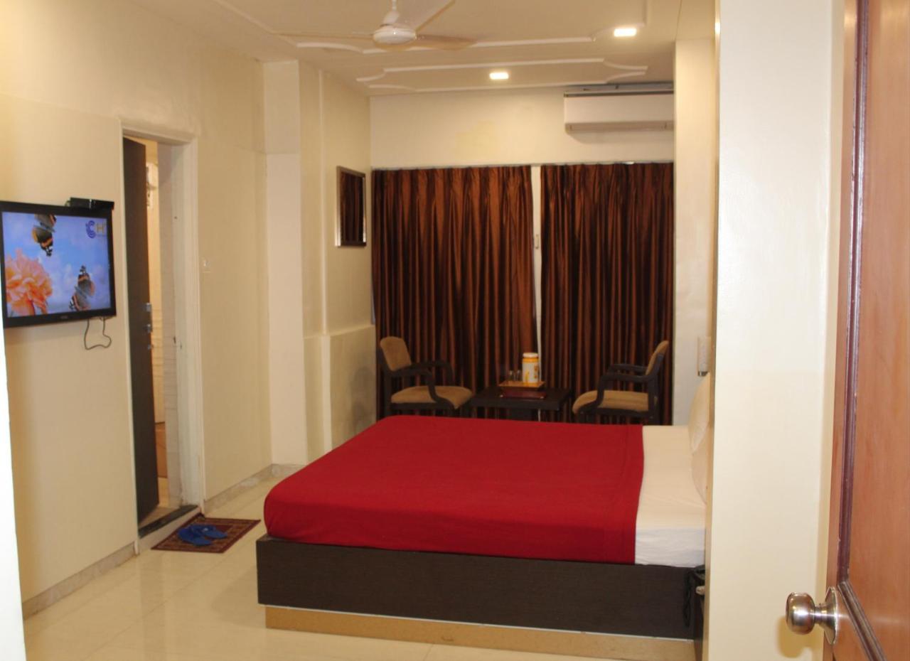 Choice Classic Hotel Pune Exterior photo